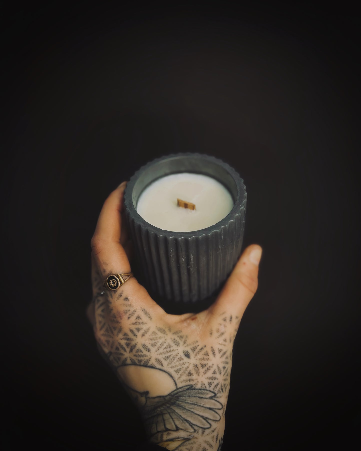 Ribbed Candle - Grey