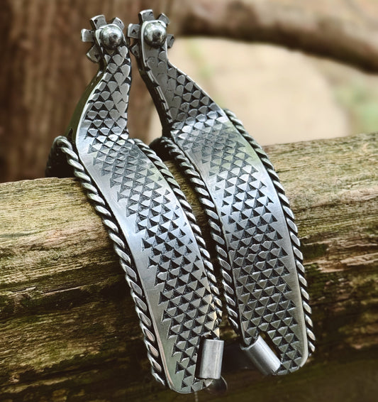 One-Piece Rasp Spurs with Rope Accent